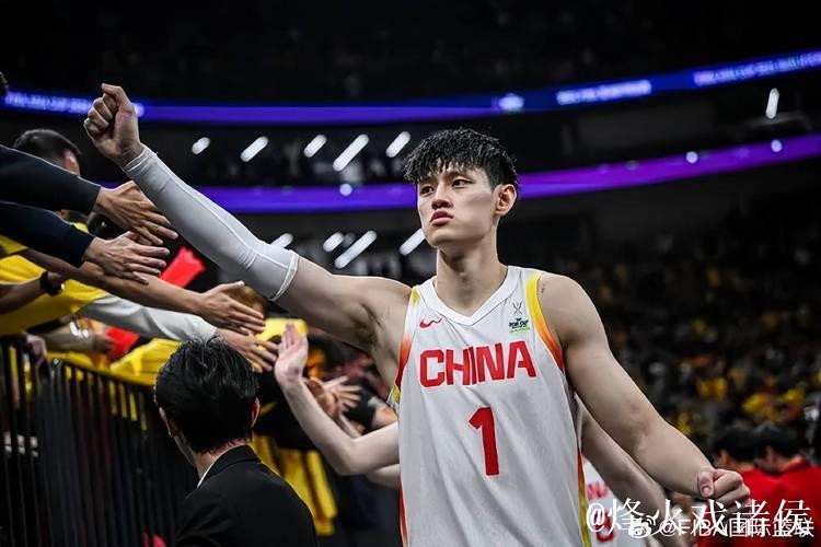 2-0！曾凡博消失了！中国男篮第一天赋前锋